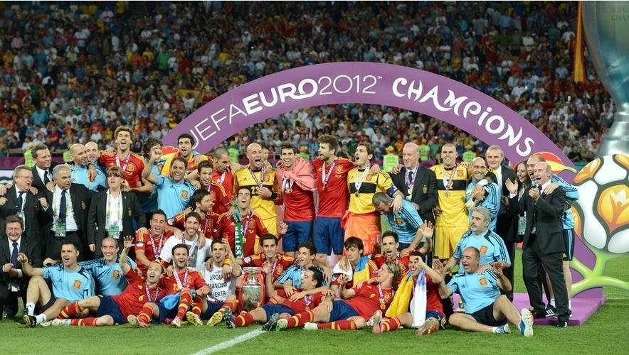 西班牙得了几次欧洲杯欧冠（西班牙国家足球队得过几次欧洲杯冠军）